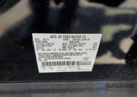 2017 Ford Explorer Platinum z USA, uszkodzony, nr VIN 1FM5K8HT7HGC75425